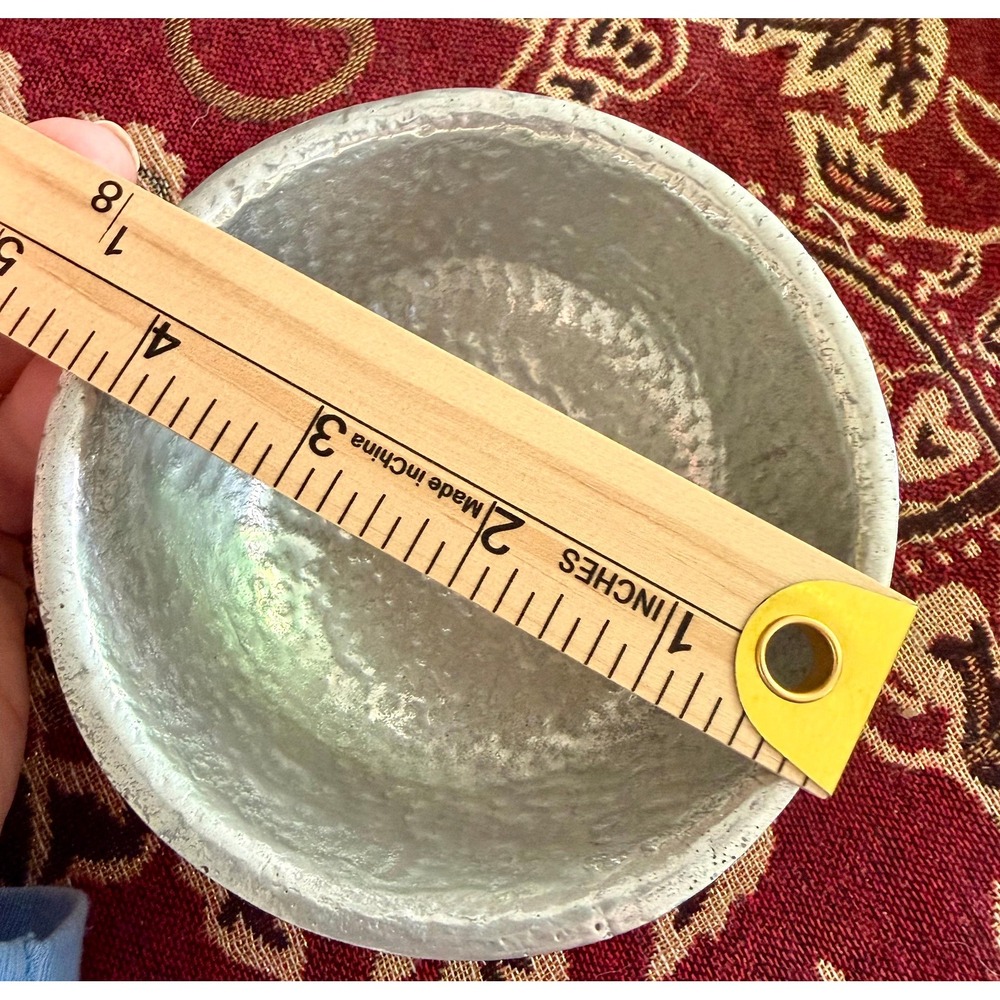 Vintage Sand Cast Aluminum Footed Bowl, Textured Interior, 3-Legged - Picture 6 of 6